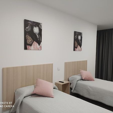 Hostal La Taurina Santa Olalla  Esterno foto