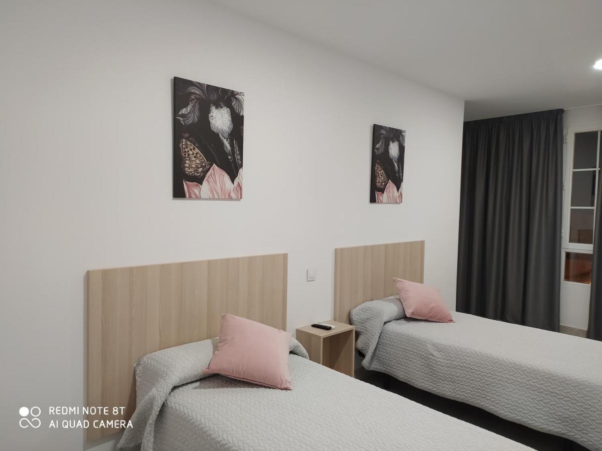 Hostal La Taurina Santa Olalla  Esterno foto